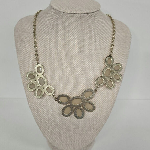 J.Crew Gold Tone Statement Necklace Cream Bead Flower Design – Adjustable Chain - Picture 2 of 5
